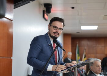 OAB Rondônia destaca simbolismo e pertencimento na posse de Adolfo Naujorks como desembargador do TJRO