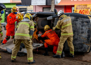 Simulação de acidente é promovida pelo governo de RO e alerta sobre os riscos no trânsito