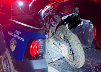 Motocicleta furtada é recuperada pela Polícia Militar em Palmares
