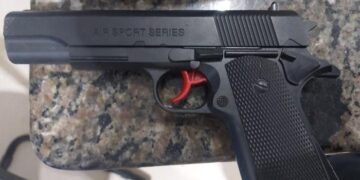 AÇÃO INTEGRADA DA POLÍCIA MILITAR RESULTA NA PRISÃO DE SUSPEITOS E APREENSÃO DE DROGAS