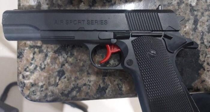 AÇÃO INTEGRADA DA POLÍCIA MILITAR RESULTA NA PRISÃO DE SUSPEITOS E APREENSÃO DE DROGAS