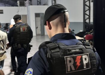 Choque na Rua Debrecht: Adolescente e Dois do CV Caem na Rede Anti-Drogas do Sgt. Machado”