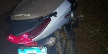 MOTOCICLETA FURTADA É RECUPERADA EM AÇÃO POLICIAL NA ZONA RURAL