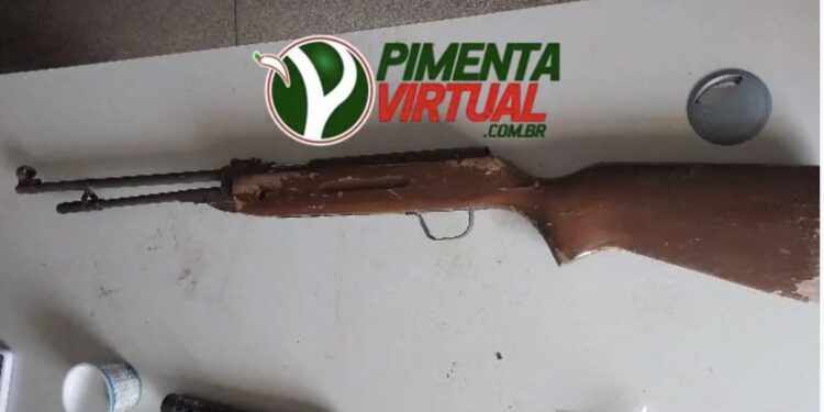 PM apreende armas e drogas em propriedade rural