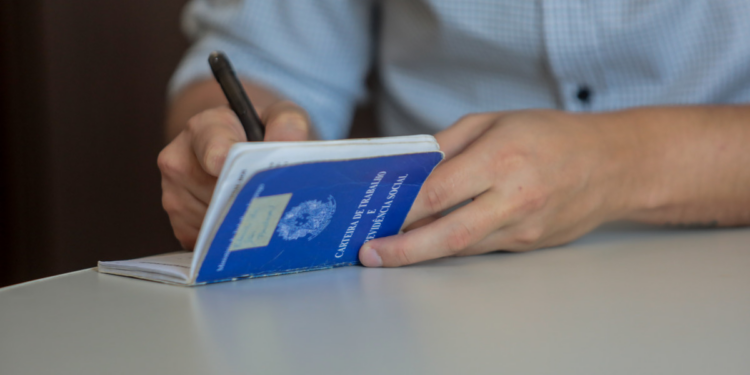 Sine Municipal de Porto Velho disponibiliza mais de 30 vagas para o mercado de trabalho nesta segunda-feira (12)