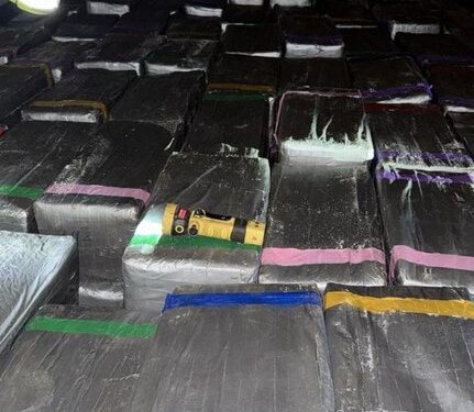 PF participa de operação internacional que resulta na apreensão de quase 10 toneladas de cocaína em alto-mar