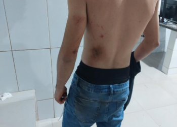 POLÍCIA MILITAR INTERCEPTA MOTOCICLISTA APÓS FUGA E MANOBRAS PERIGOSAS EM VIA PÚBLICA