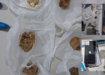 PM APREENDE ENTORPECENTES, OBJETOS SEM PROCEDÊNCIA E CUMPRE MANDADO DE PRISÃO DURANTE PATRULHAMENTO NOTURNO