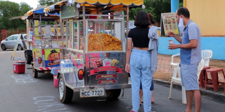 Prefeitura publica edital com oportunidades para o comércio informal no carnaval