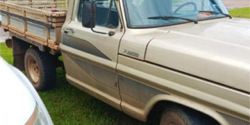 POLÍCIA MILITAR APREENDE CAMINHONETE E APURA RECEPTAÇÃO RELACIONADA A ESTELIONATO CONTRA IDOSO EM PIMENTA BUENO