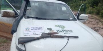 AÇÃO CONJUNTA DA POLÍCIA AMBIENTAL E ICMBIO RESULTA EM PRISÃO POR PORTE ILEGAL DE ARMA EM UNIDADE DE CONSERVAÇÃO