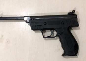 ABORDAGEM DA POLÍCIA MILITAR RESULTA EM APREENÇÃO DE ARMA DE FOGO