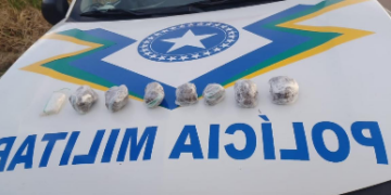 POLÍCIA MILITAR APREENDE DROGA ESCONDIDA EM ÁREA RURAL DURANTE PATRULHAMENTO PREVENTIVO