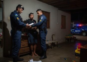 PMRO AGE RÁPIDO E PRENDE SUSPEITO POR VIOLAR ORDEM JUDICIAL EM GUAJARÁ-MIRIM