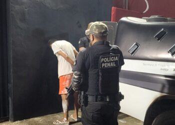 Flagrante no Urso Panda: Apenado é pego com cocaína após pular mureta em Porto Velho