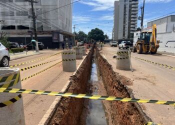 Obra de drenagem é executada na Av. Lauro Sodré para reduzir alagamentos no bairro Olaria