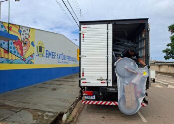 Semed entrega 145 bicicletas a alunos da Escola Antônio Ferreira