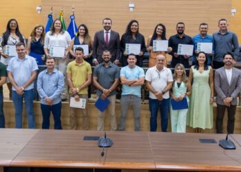 Assembleia realiza sessão solene em homenagem ao Proampe e Sicoob