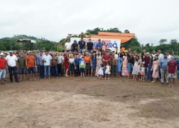 Andreazza: Associação recebe recolhedora de café com apoio de Cirone Deiró