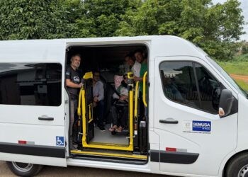 Cássio Gois destina van adaptada para transporte de pacientes de hemodiálise em Nova Brasilândia d’Oeste