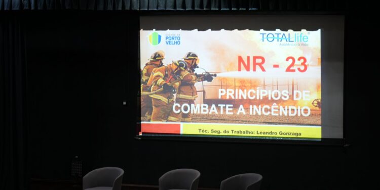 Servidores da prefeitura são capacitados sobre a “Lei Lucas”