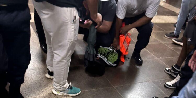 Professora é esfaqueada dentro da faculdade em Porto Velho