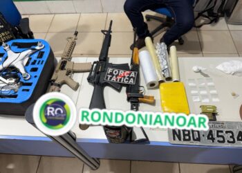 FORÇA TÁTICA: loira é presa com fuzil e duas réplicas de metralhadoras e drogas no Lagoa e chora ao chegar na Central.