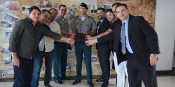 COMANDANTE-GERAL DA PM RECEBE PROPOSTAS À LEI DE PROMOÇÕES APRESENTADAS POR ASSOCIAÇÕES DE OFICIAIS E PRAÇAS