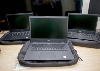 Recurso assegurado por Gislaine Lebrinha viabiliza compra de notebooks em Seringueiras