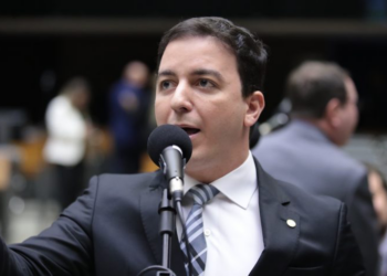 Projeto obriga preso a pagar por uso e manutenção de tornozeleira eletrônica