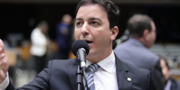 Projeto obriga preso a pagar por uso e manutenção de tornozeleira eletrônica