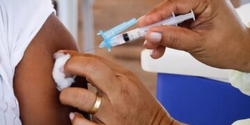 Com apenas 22% de cobertura vacinal, Acre registra duas mortes por influenza