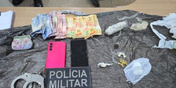 PMRO PRENDE MULHER POR TRÁFICO DE DROGAS DURANTE DILIGÊNCIA EM NOVA MAMORÉ