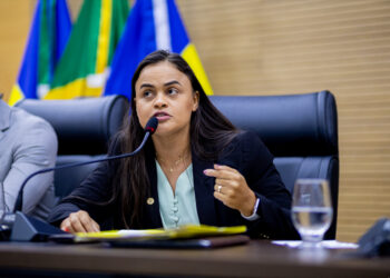 Deputada Dra. Taíssa vota favorável ao projeto que garante segurança jurídica e proteção social em Rondônia