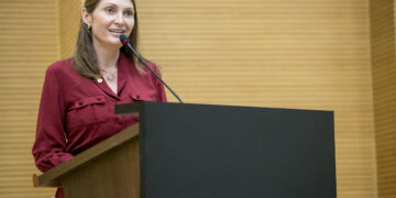 Gislaine Lebrinha assegura emenda no valor de R$ 500 mil para Castanheiras