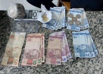 Casal é detido com drogas e dinheiro durante patrulhamento em Pimenta Bueno
