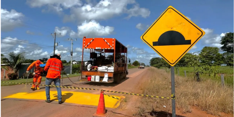 Manutenção e nova sinalização reforçam investimento do governo de RO na trafegabilidade entre as rodovias 486 e 133