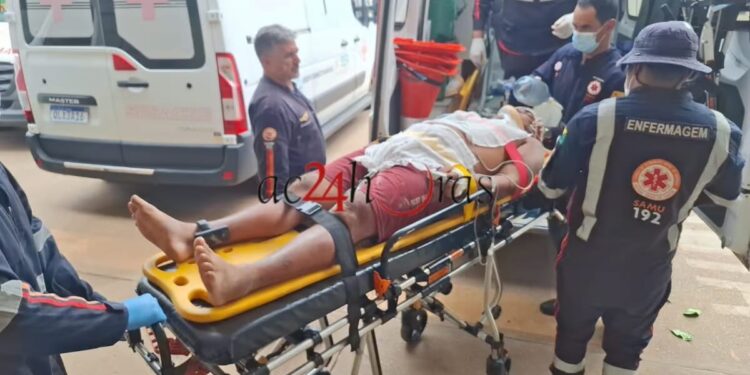 Homem fica gravemente ferido após ser atingido com golpe de enxada na cabeça