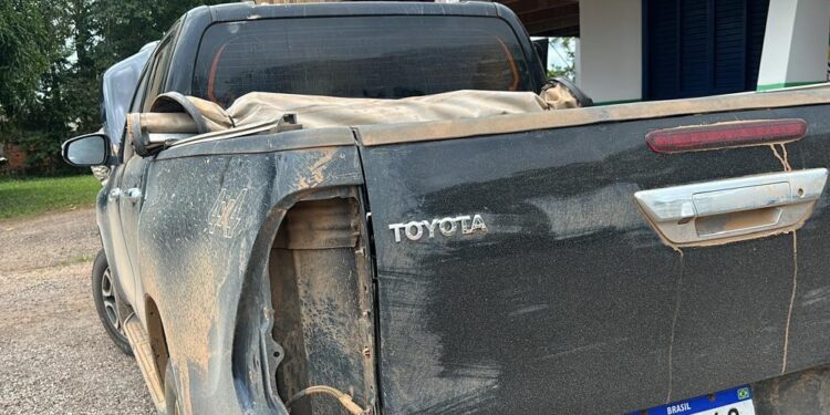 Caminhonete clonada com restrição de furto é recuperada durante operação policial em Extrema
