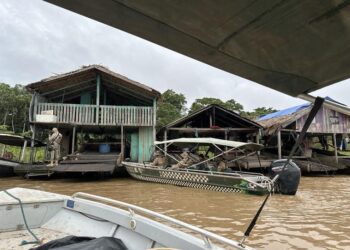 PF e IBAMA deflagram Operação contra garimpo ilegal no Rio Madeira/RO