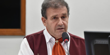 Projeto agiliza pensão por morte para filhos de vítimas de feminicídio