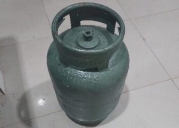 POLÍCIA MILITAR DETÉM SUSPEITO COM BOTIJA DE GÁS DE PROCEDÊNCIA DUVIDOSA EM CACOAL