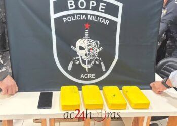 BOPE intercepta suspeito e apreende cerca de 4 quilos de drogas no bairro Tancredo Neves