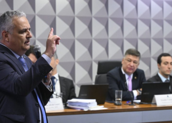 Relator e presidente de CPMI criticam decisão de Flávio Dino de cancelar quebra de sigilo de empresária