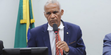 Projeto garante aos pais o direito de pedir a internação de jovens dependentes de drogas