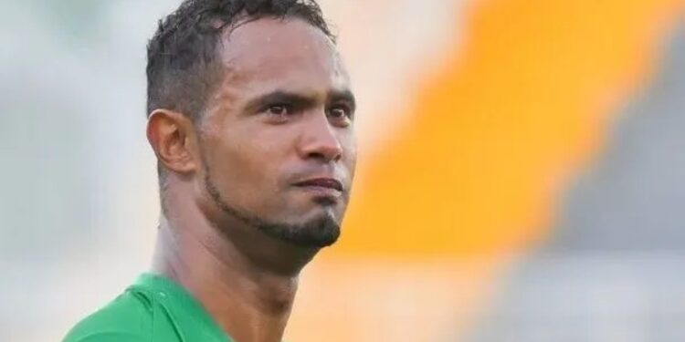Justiça manda prender goleiro Bruno após viagem sem autorização