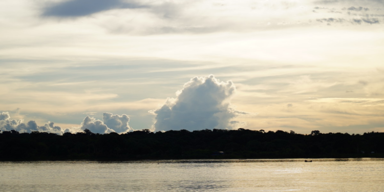 Visitantes encontram na Estrada de Ferro Madeira-Mamoré um espaço de lazer e contemplação