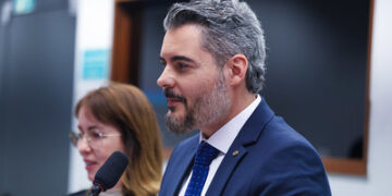 Câmara aprova urgência para ampliar limite do MEI