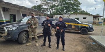 PM RECUPERA CAMINHONETE CLONADA COM RESTRIÇÃO DE FURTO EM EXTREMA APÓS AÇÃO INTEGRADA