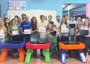 Centro do Autismo de Cacoal recebe equipamentos tecnológicos com apoio de Cirone Deiró